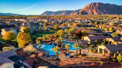 Santa Clara House | Redrock View #56 townhouse