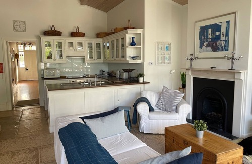 Port Elliot Cottage | Redruth Cottage, Port Elliot