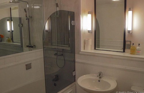 Uddingston Hotel | Redstones
