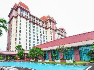 Gambir Hotel | Redtop Hotel & Convention Center