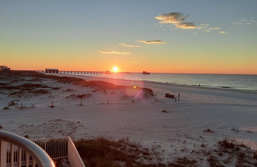 Gulf Shores Condo | REDUCED RATES for August Beach front condo with amazing Gulf views!