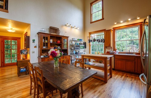 Trinidad House | Redwood Coastal Custom Farmhouse “Fleurhaven”