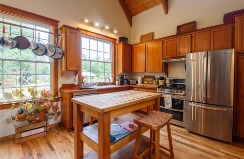 Trinidad House | Redwood Coastal Custom Farmhouse “Fleurhaven”