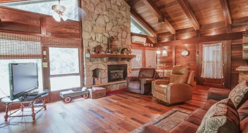 Nashville House | Redwood Lake Cabin