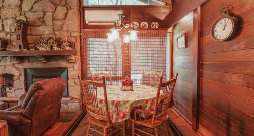 Nashville House | Redwood Lake Cabin