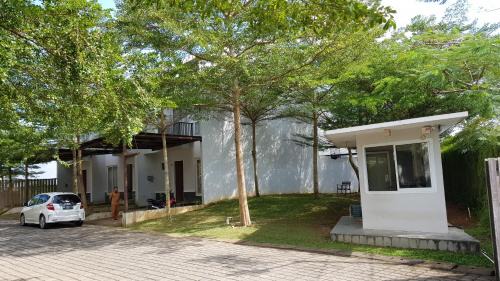 Pangkalpinang Apartment | Redwood Residence