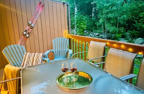 Windham House | Redwood Retreat in Windham - Pool! Tennis!