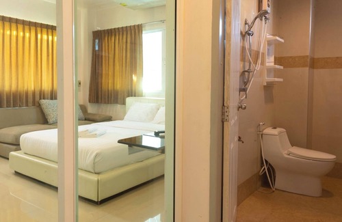 Samre Hotel | Ree Riverside hotel
