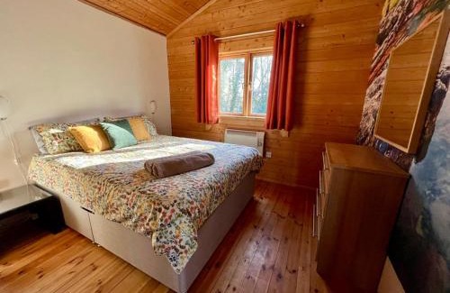 Ampney Crucis House | Reeds Lodge, Lake Pochard