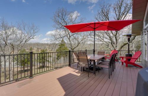 Kimberling City House | Reeds Spring Retreat with Lakeview Deck and Grill
