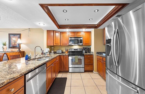 Indian Rocks Beach Condo | Reef Club in Indian Rocks TOP FLOOR DIRECT Ocean Pool & Hot Tub 10% OFF Weekly!