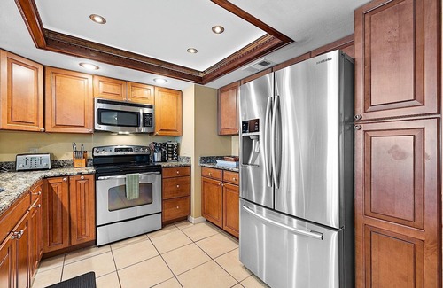 Indian Rocks Beach Condo | Reef Club in Indian Rocks TOP FLOOR DIRECT Ocean Pool & Hot Tub 10% OFF Weekly!