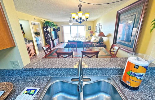 Indian Rocks Beach Condo | Reef Club Indian Rocks Beach Top Floor Gulf Views