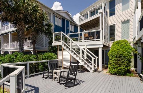 South End House | Reefs Edge by Bryant Real Estate