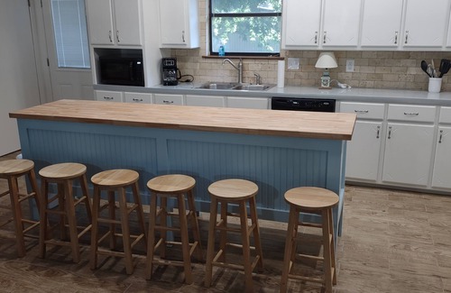 Kingston House | Reel 'Em Inn at Buncombe Creek