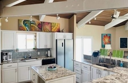 Port Mansfield House | REEL Paradise. Great Place to Stay! New Private Pier. 4 Bedroom, 4.5 Bath.