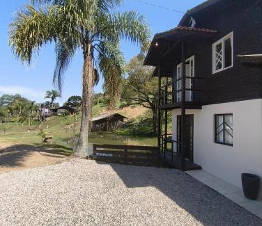 Alfredo Wagner House | Refúgio Beija flor