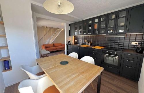 Arzon Apartment | Ref 073 Appartement T3 rénové vue Port du Crouesty avec internet