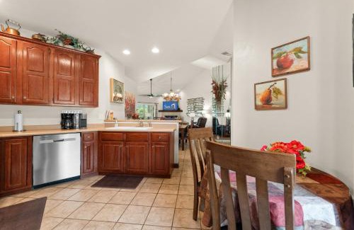 Hollister Apartment | Reflection Retreat condo