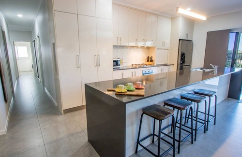 Agnes Water House | REFLECTIONS Agnes Water - pet friendly with pool