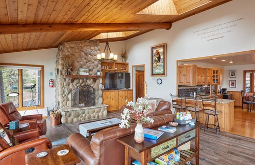 Schroeder Cottage | 'reflections' Cabin on Lake Superior - Near Lutsen