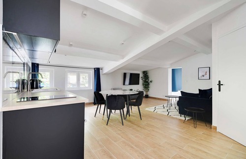 18th Arrondissement Apartment | Refreshing 2BD/6P apartment - 18th ard