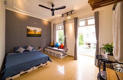 Nhat Tan House | Refreshing & Tranquil Suite - Em Em Homestay Ha Noi