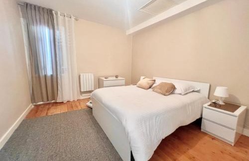 Saint-Coutant-le-Grand House | REFUGE CHAMPETRE - Moderne & Confort - Jardin Terrasse Barbecue - Parking et Wifi Gratuit - ESPACE ET DETENTE - Parfaitement équipé - Idéal FAMILLE