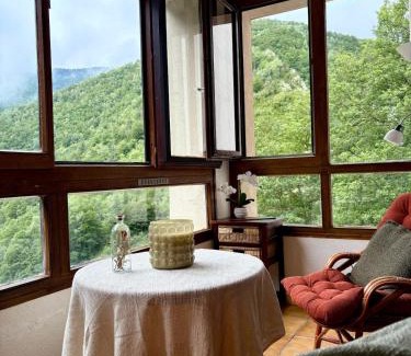 Prats-de-Mollo-la-Preste Apartment | Refuge nature avec vue panoramique La Preste