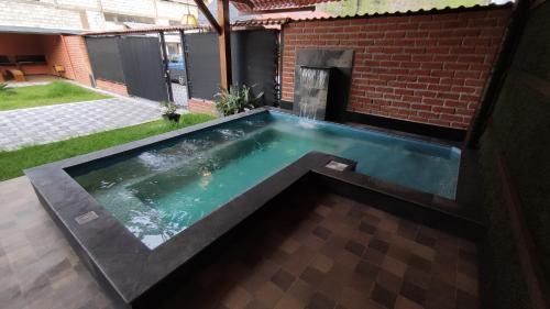 Banos de Agua Santa House | Refugio de la Virgen