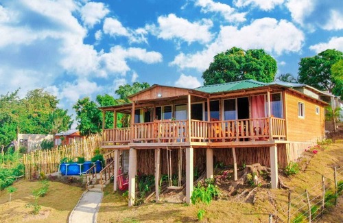 La Colorada House | Refugio Natural con Jacuzzi y Vistas Únicas en Vista al Valle, Maimón Relájate