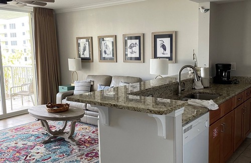 Fort Walton Beach Condo | 𝚁𝙴𝙵𝚄𝚁𝙱𝙸𝚂𝙷𝙴𝙳 ᴄᴏɴᴅᴏ-𝟽𝟶𝟶’ 𝙻𝚊𝚣𝚢 𝚁𝚒𝚟𝚎𝚛 & 𝙰𝚖𝚊𝚣𝚒𝚗𝚐 ᴠɪᴇᴡs