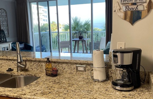 Fort Walton Beach Condo | 𝚁𝙴𝙵𝚄𝚁𝙱𝙸𝚂𝙷𝙴𝙳 ᴄᴏɴᴅᴏ-𝟽𝟶𝟶’ 𝙻𝚊𝚣𝚢 𝚁𝚒𝚟𝚎𝚛 & 𝙰𝚖𝚊𝚣𝚒𝚗𝚐 ᴠɪᴇᴡs