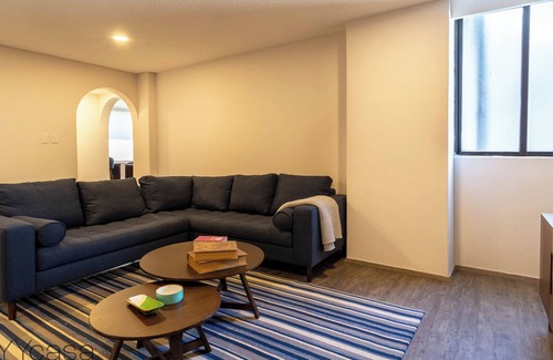 Miguel Hidalgo Apartment | Refurbished Apt. with Private Terrace in Las Lomas