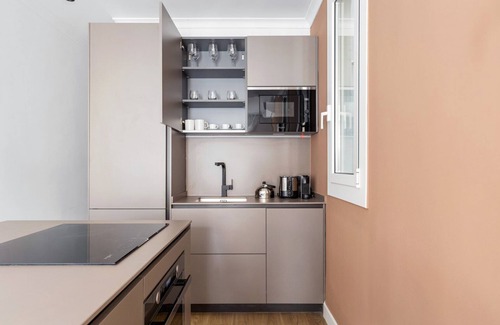 La Sagrada Familia Apartment | Refurbished Sagrada Familia 1BR w/Roof Access, by Blueground