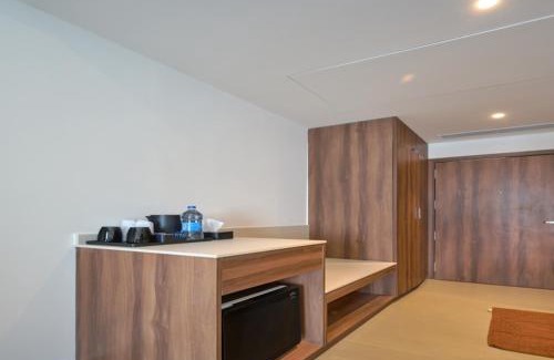 Kurichilakodu Hotel | REGAL HEIGHTS