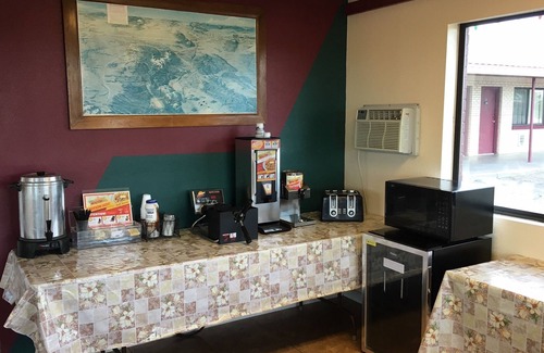 East Las Vegas Hotel | Regal Motel in Las Vegas, New Mexico
