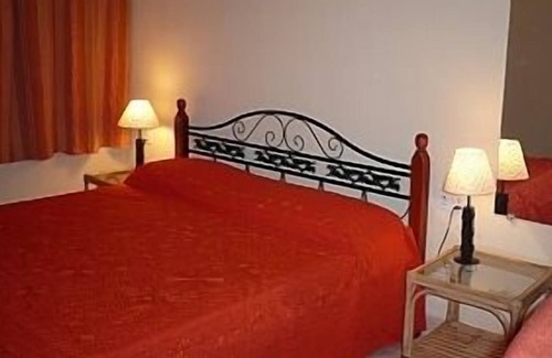 Candolim Apartment | Regal Park Apartment With 3 Pools On Gated Complex