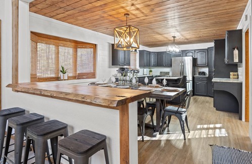 Broken Bow Cabin | Regal Raccoon - Game Room, Boat Parking, and Paved Roads!