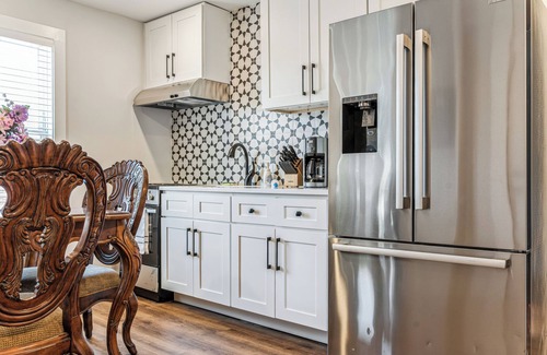 Downtown House | Regal Retreat with City Views