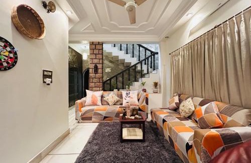 Koramangala 4th Block Villa | Regal Saphire 5 Bhk Luxury Villa