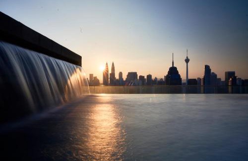 Chow Kit Apartment | Regalia Suites Infinity Pool Kuala Lumpur
