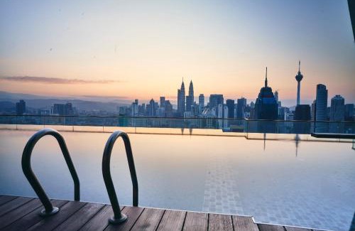 Chow Kit Apartment | Regalia Suites Infinity Pool Kuala Lumpur