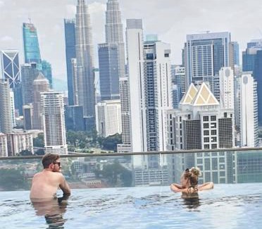 Chow Kit Apartment | Regalia Suites KLCC View Rooftop Infinity Pool by Angkasa Homes