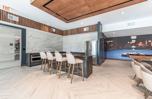 South Main Apartment | Regards At Med Center 130 I Spacious 1 Bed 1 Bath