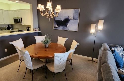 Pelican Bay Condo | Regatta at Vanderbilt is an upscale condo - a 7 minute walk to the beach!