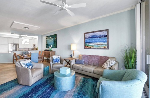 Vanderbilt Beach Condo | REGATTA - ENJOY GULF AND BAY VIEWS!