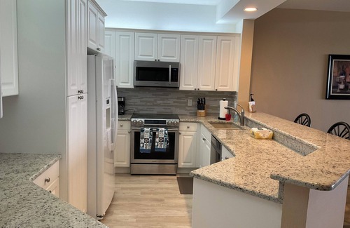 Vanderbilt Beach Condo | Regatta, Vanderbilt Beach - Owner will discount