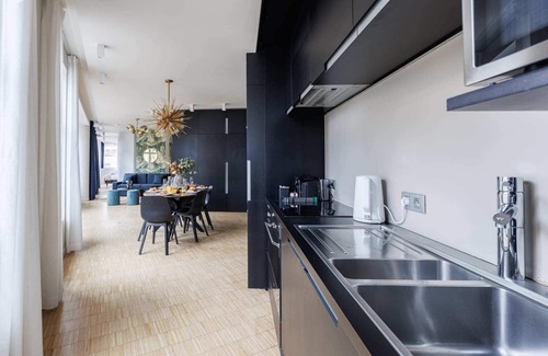 Quartier du Sablon - Zavelwijk Apartment | Regence II - Two Bedroom Apartment, Sleeps 6