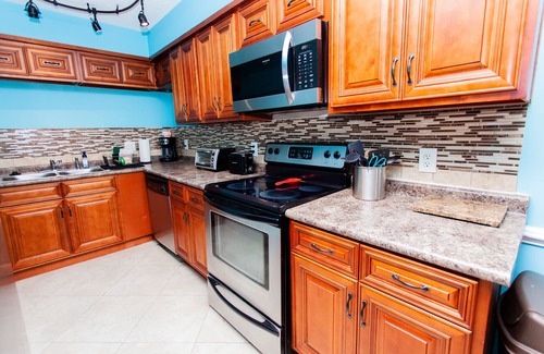 Biltmore Beach Condo | REGENCY 1023 - SPACIOUS 3 BED CONDO! Amazing Gulf Views!